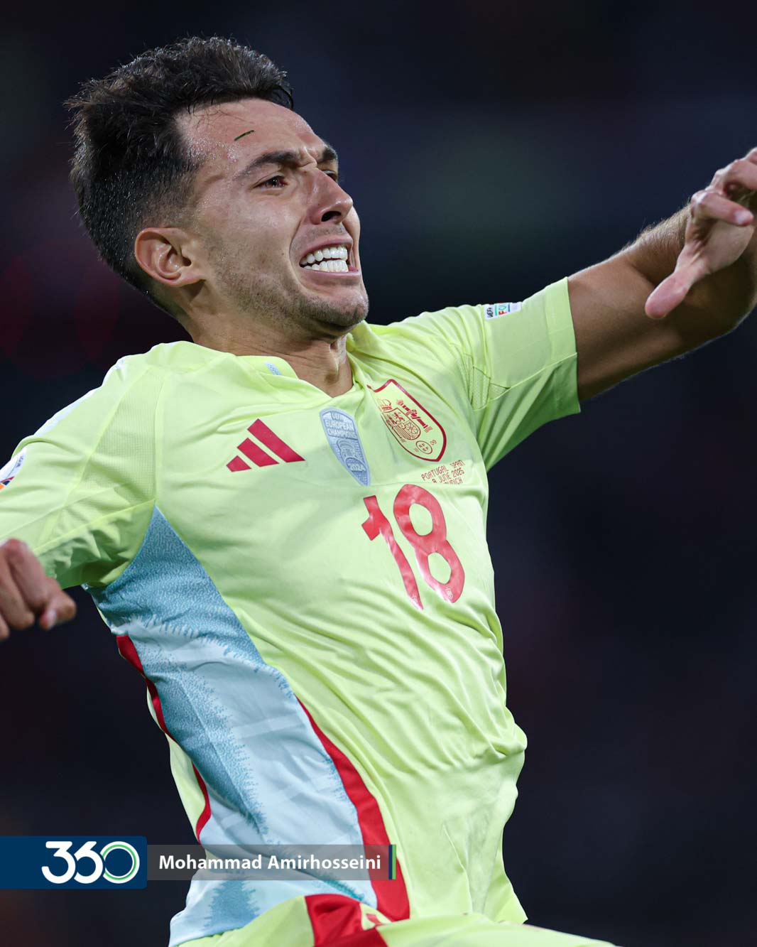 عکس رونالدو با جام لیگ ملت های اروپا