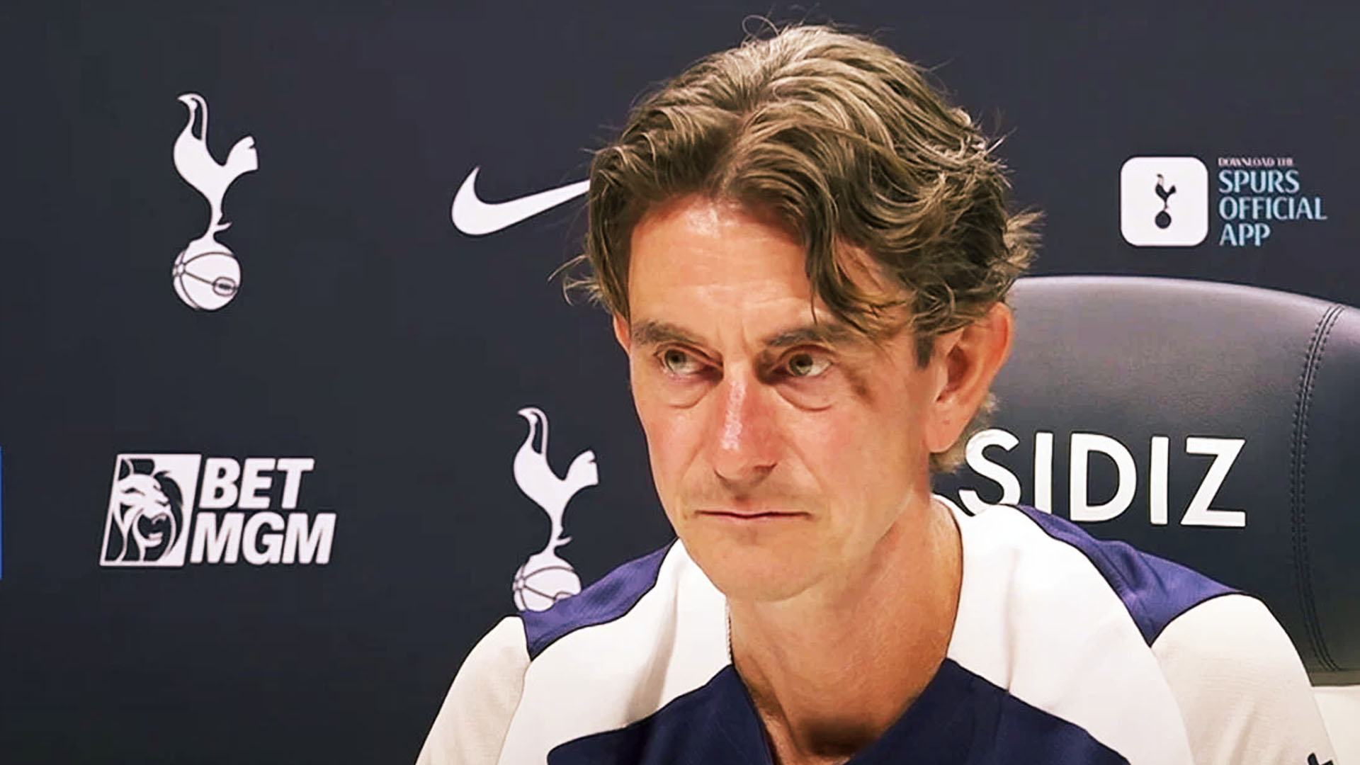 آثار فشار در صحبت‌های فرانک؛ بازی سختی در پیش داریم