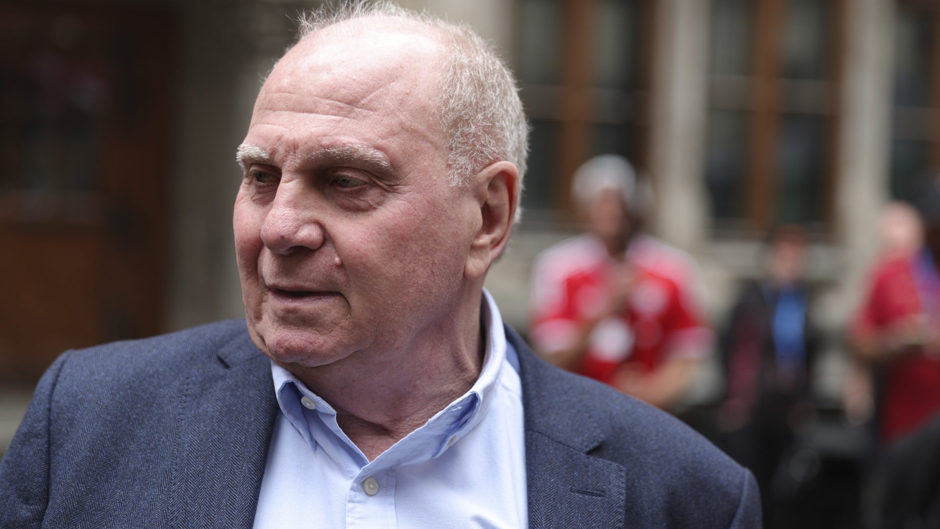 انتقاد هوینس از مدیریت بارسا؛ آنها باید به دسته پایین‌تر سقوط کنند