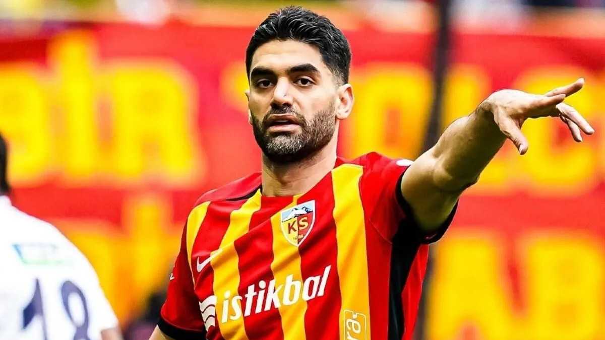 بازگشت کریمی به استقلال، جدی‌تر از همیشه؛ پایان حسرت 5 ساله؟