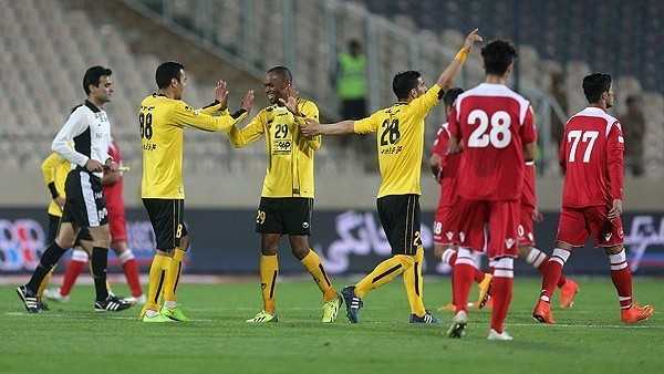 شباهت عجیب 2 برد سپاهان مقابل پرسپولیس؛ آن‌ها قرار است از تراکتور سبقت بگیرند؟