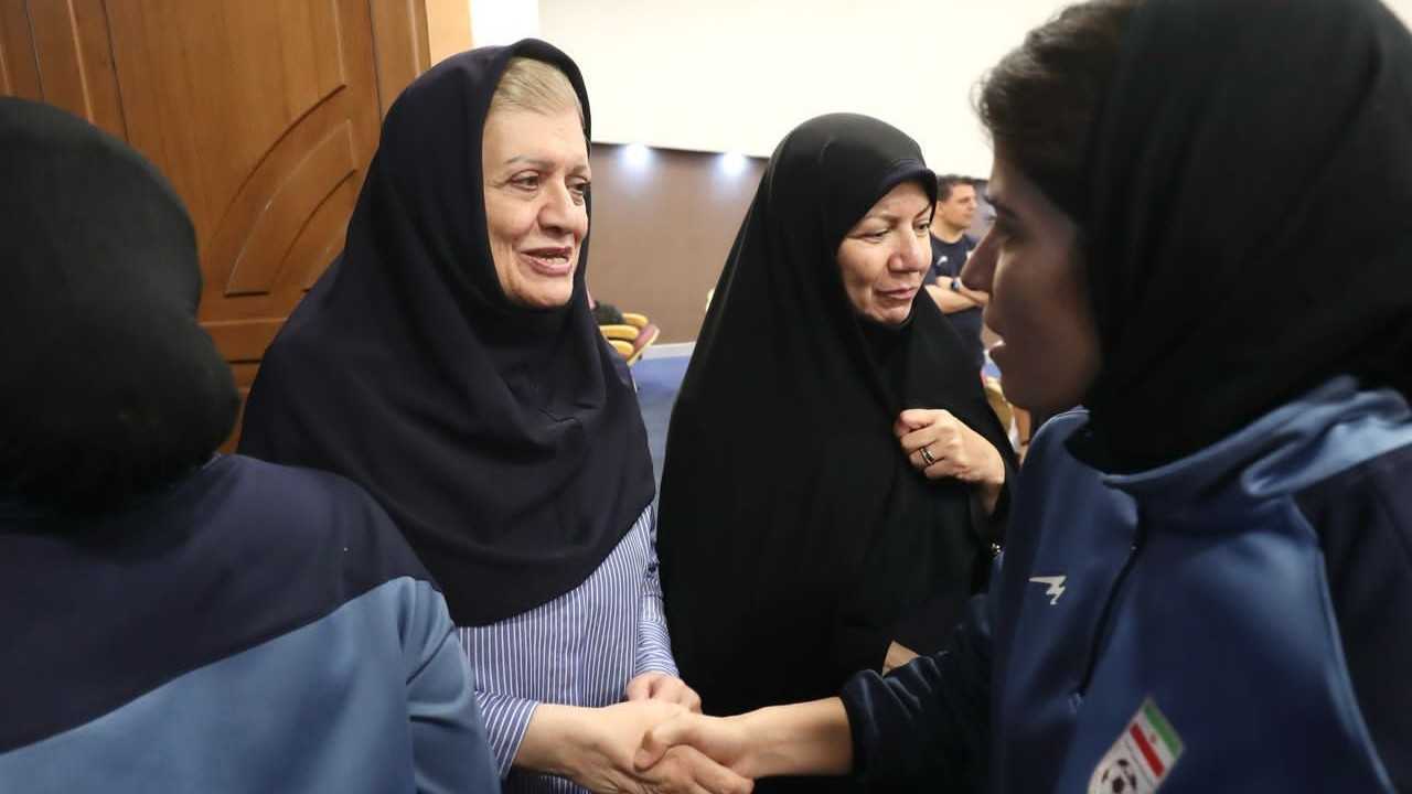 از تقابل ازبکستان با هند تا خواب خوش ایرانی‌ها؛ در دنیای موازی زندگی می‌کنید خانم نایب‌رئیس؟