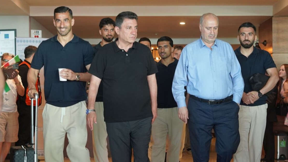 از رد تماس نخست وزیر کانادا تا اظهار لطف زلاتان؛ خوش به حال تاج و قلعه‌نویی!
