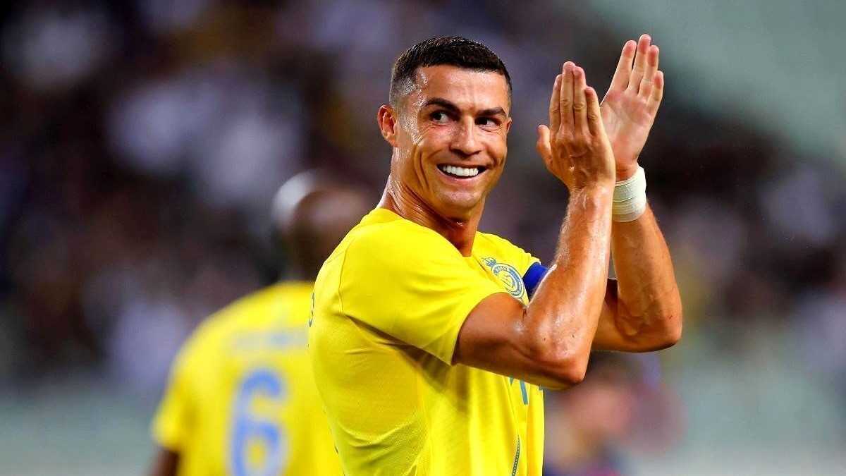 اسفند استقلال جذاب شد؛ سلام کریس رونالدو به تهران