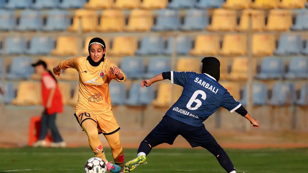 شروط 6گانه ورود «VAR» به فوتبال زنان؛ پخش زنده داربی‌ها اجباری شد!