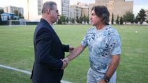 فرجام ملاقات سا پینتو و مدیران استقلال در کمپ حجازی؛ توافق «1+3»