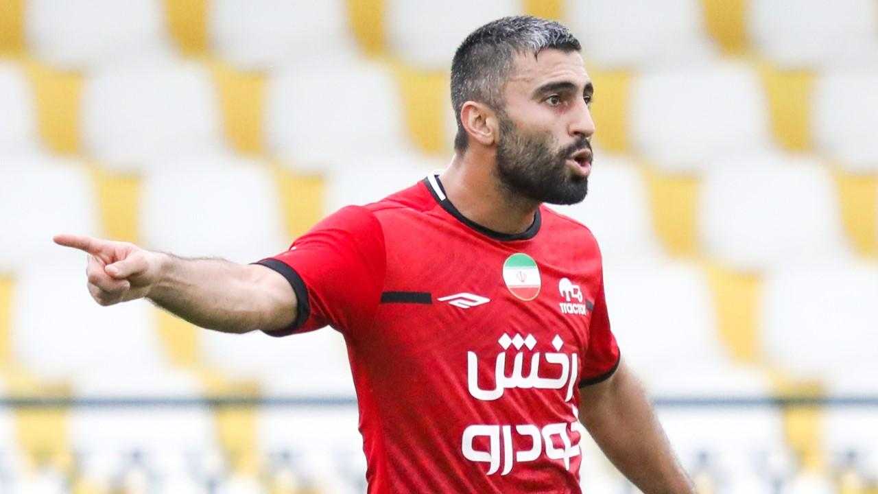 پایانِ باز در انتظار چهره جنجالی نقل‌وانتقالات؛ «کاوه» نه به استقلال می‌رود، نه تراکتور