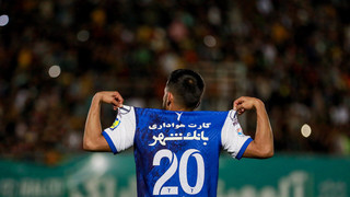 آلومینیوم 0-1 استقلال؛ اگه می‌تونی منو بگیر!