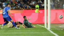 دفاع متزلزل آبی‌ها علیه رکورد درخشان؛ پرسپولیس از استقلال جلو زد
