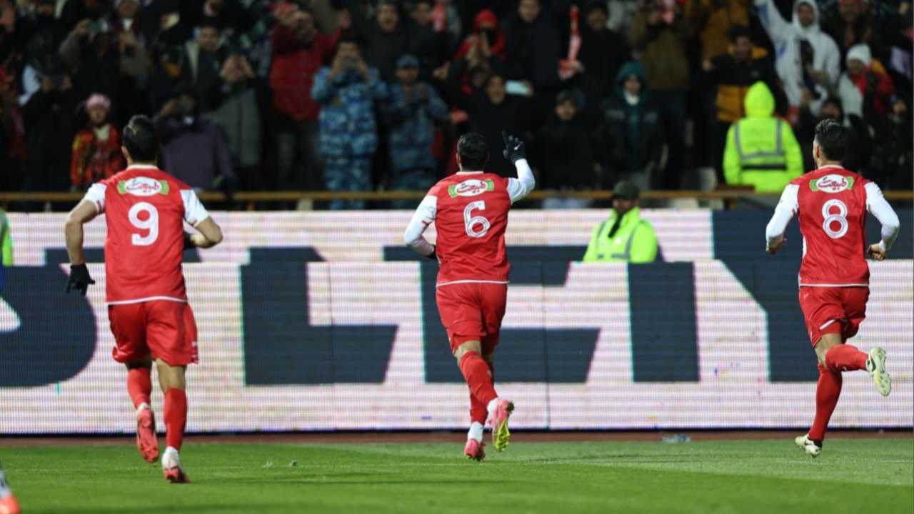 پرسپولیس ۲-۱ استقلال؛ بازگشت به کورس قهرمانی