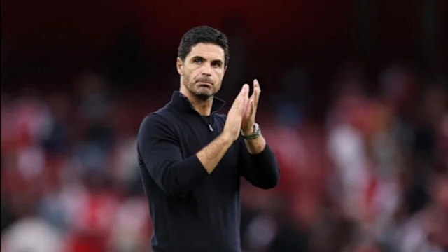 آرتتا: چلسی بازیکنان اخطاری ما را هدف گرفت؛ کارت قرمز صحیح بود