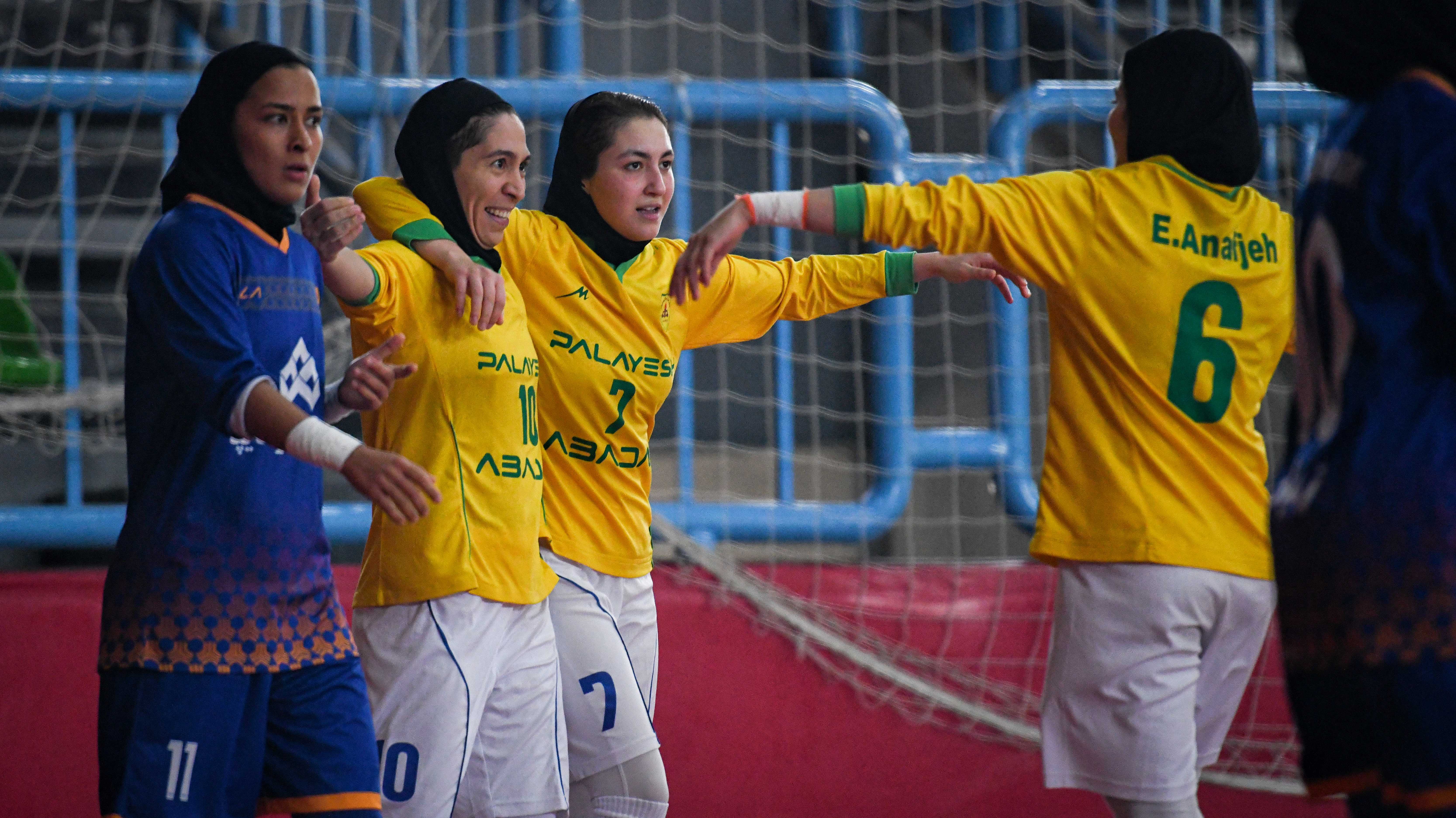 تصاویر اختصاصی دیدار سایپا تهران 1-2 پالایش‌نفت آبادان