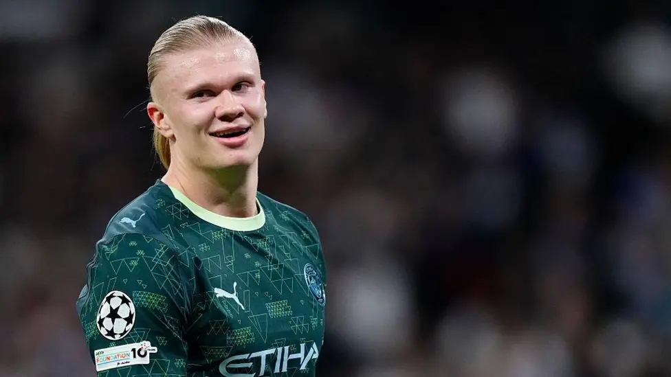 چرا بازیکنان فوتبال به یوتیوب روی آورده‌اند؟ | تلاش برای کنترل روایت