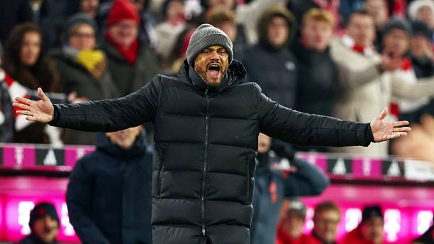 کمپانی: با کم‌ترین مصدوم به زمستان رسیدیم؛ می‌توانستیم ۴ گل دیگر بزنیم