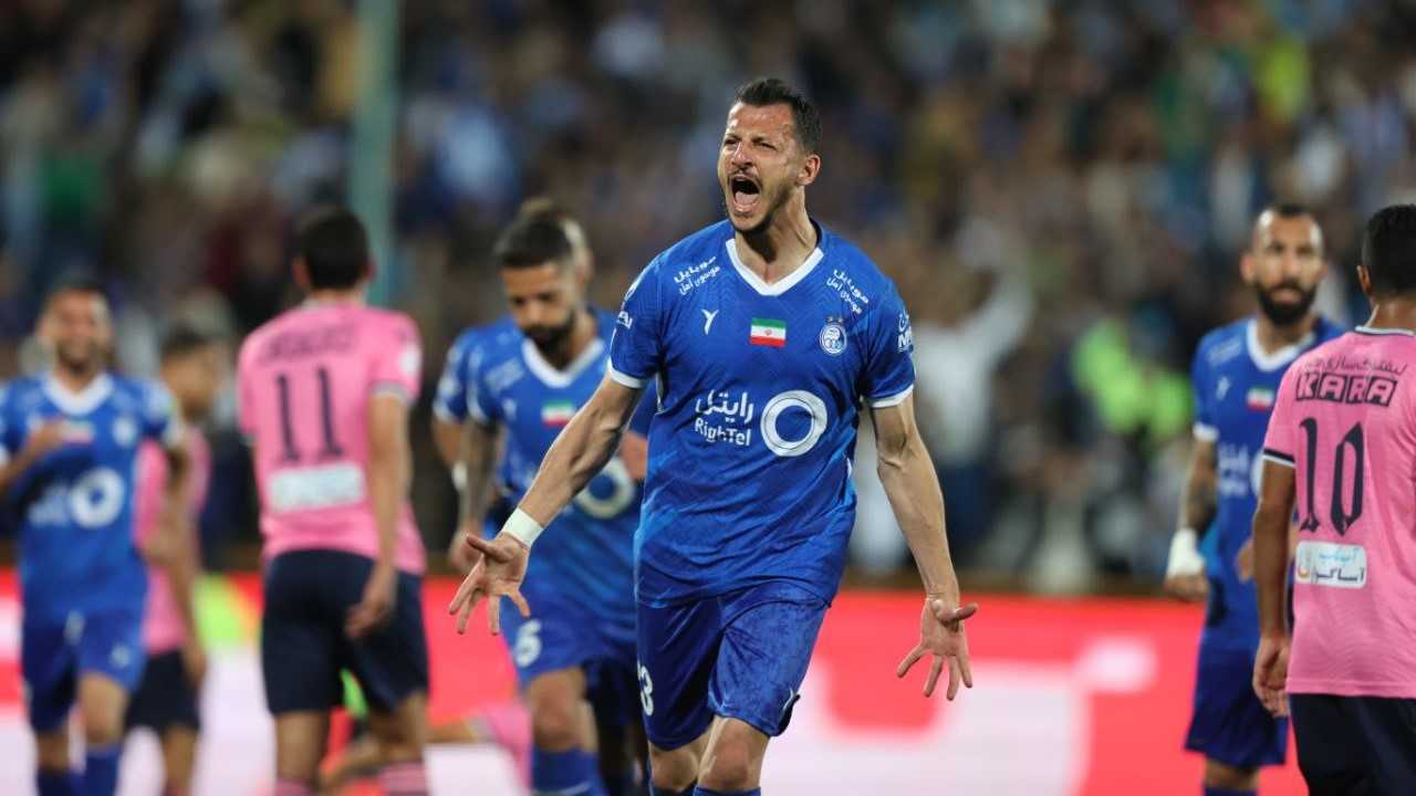 پایان رکورد خاص رمضانی و مهدی‌پور؛ حسینی به تنهایی رکورددار شد