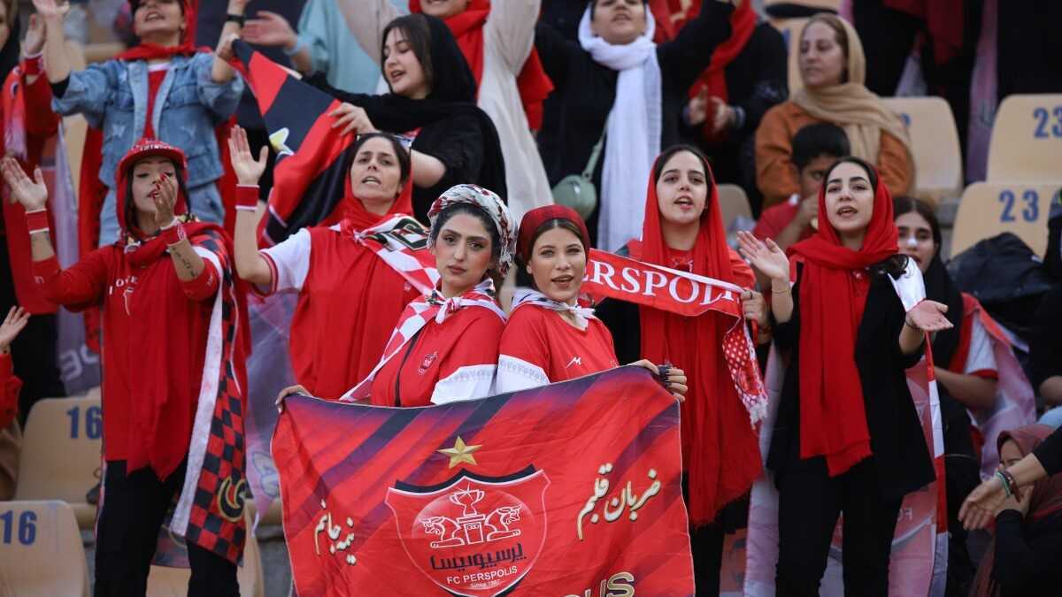 بزرگ‌ترین گردهمایی زنان عاشق فوتبال؛ سپاهان و پرسپولیس مسبب یک اتفاق تاریخی