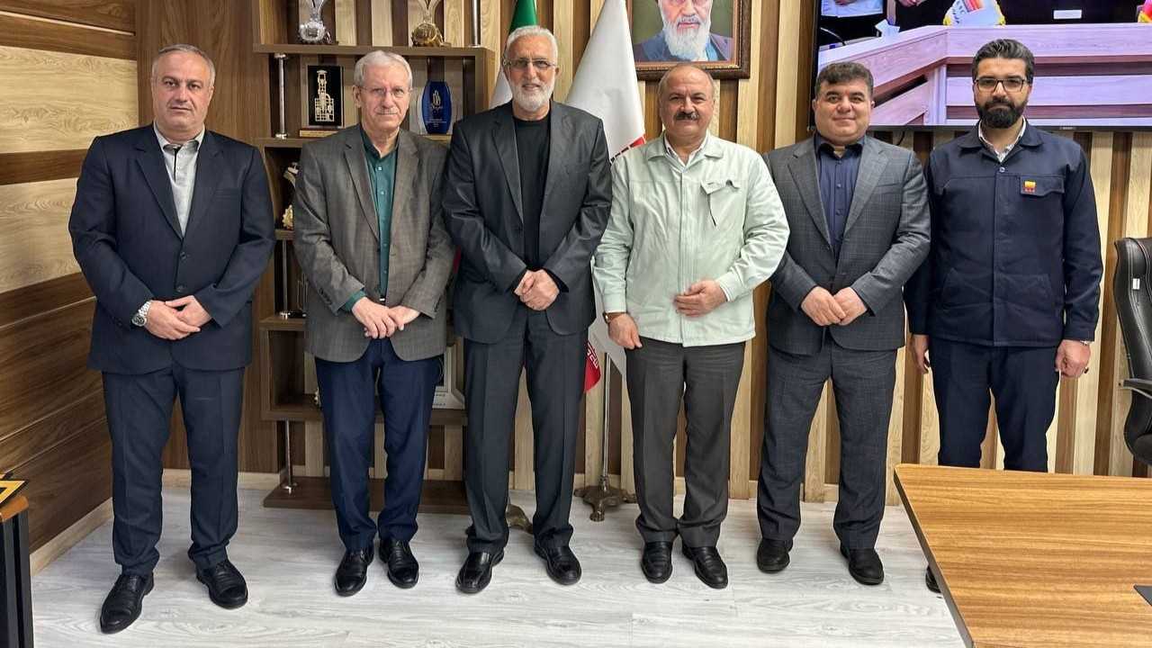 رونمایی از تیم مدیریتی جدید فولاد؛ مخالف یحیی استعفا کرد، مدیر پرسپولیسی آمد!