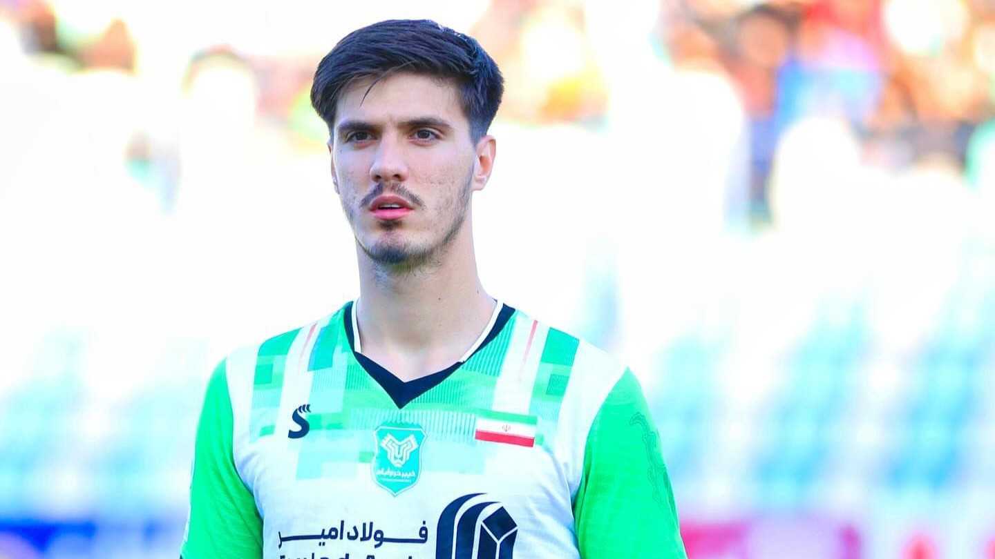 جنگ خاموش سرخابی‌ها با تراکتور؛ معمای آقای پدیده