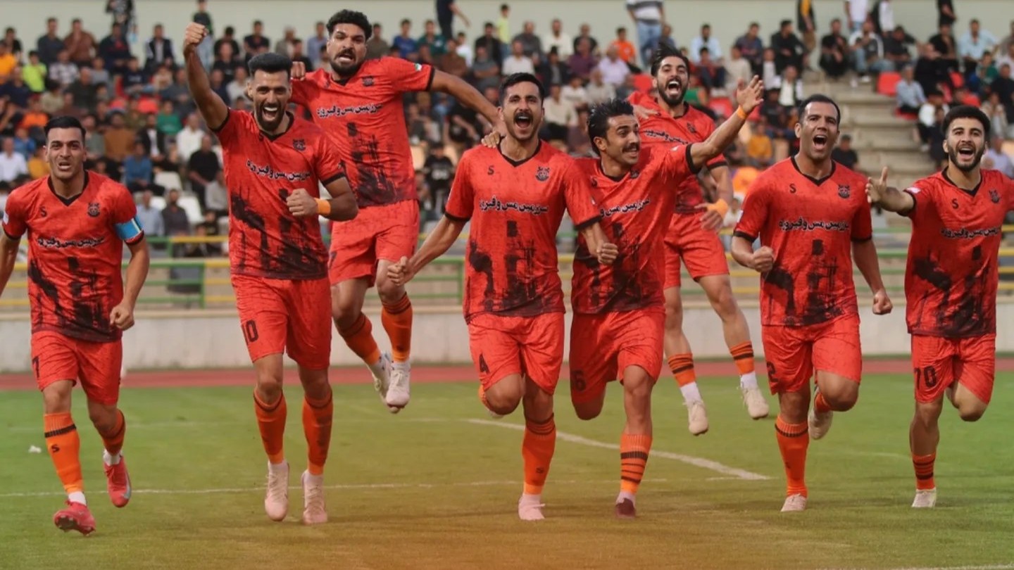 مس شهربابک 2-0 صنعت‌نفت؛ آبادانی‌ها از کورس صعود جا ماندند