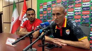 کنفرانس گل‌محمدی، سرمربی فولاد؛ «گرفتن بازیکن، بعد از پنجره نقل‌وانتقالاتی، بسیار سخت است»