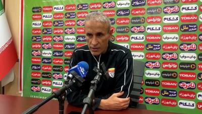 ویدئو | کنفرانس گل‌محمدی، سرمربی فولاد؛ «مهم است که فردا اشتباه کمتری داشته باشیم»
